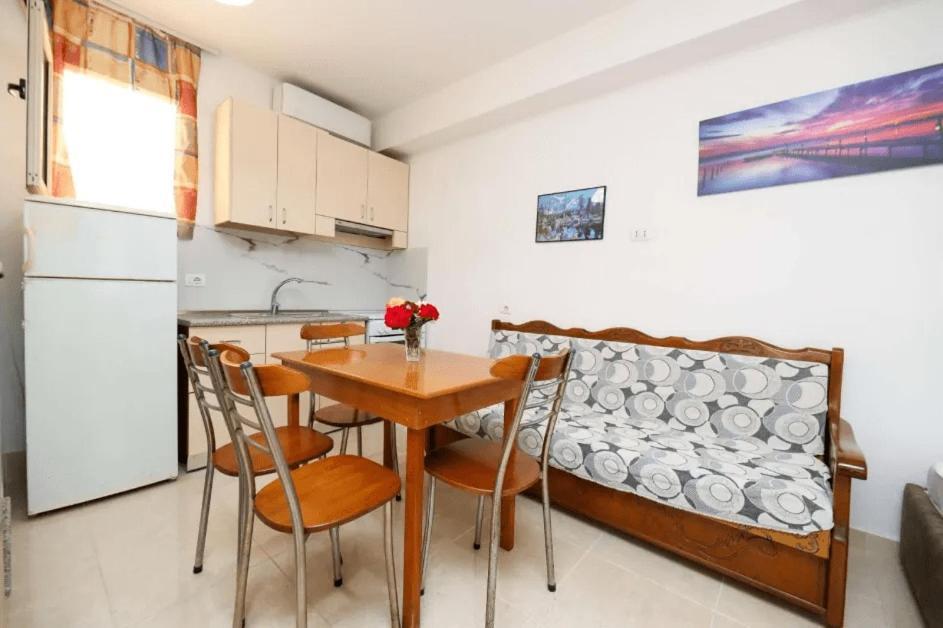 Vila Agolli Vlorë 외부 사진
