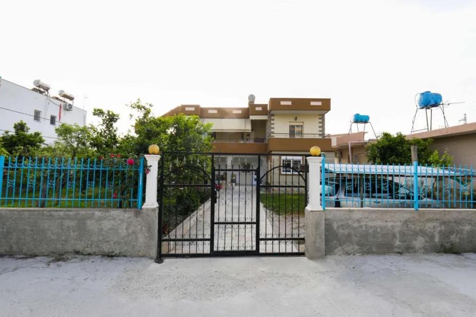 Vila Agolli Vlorë 외부 사진
